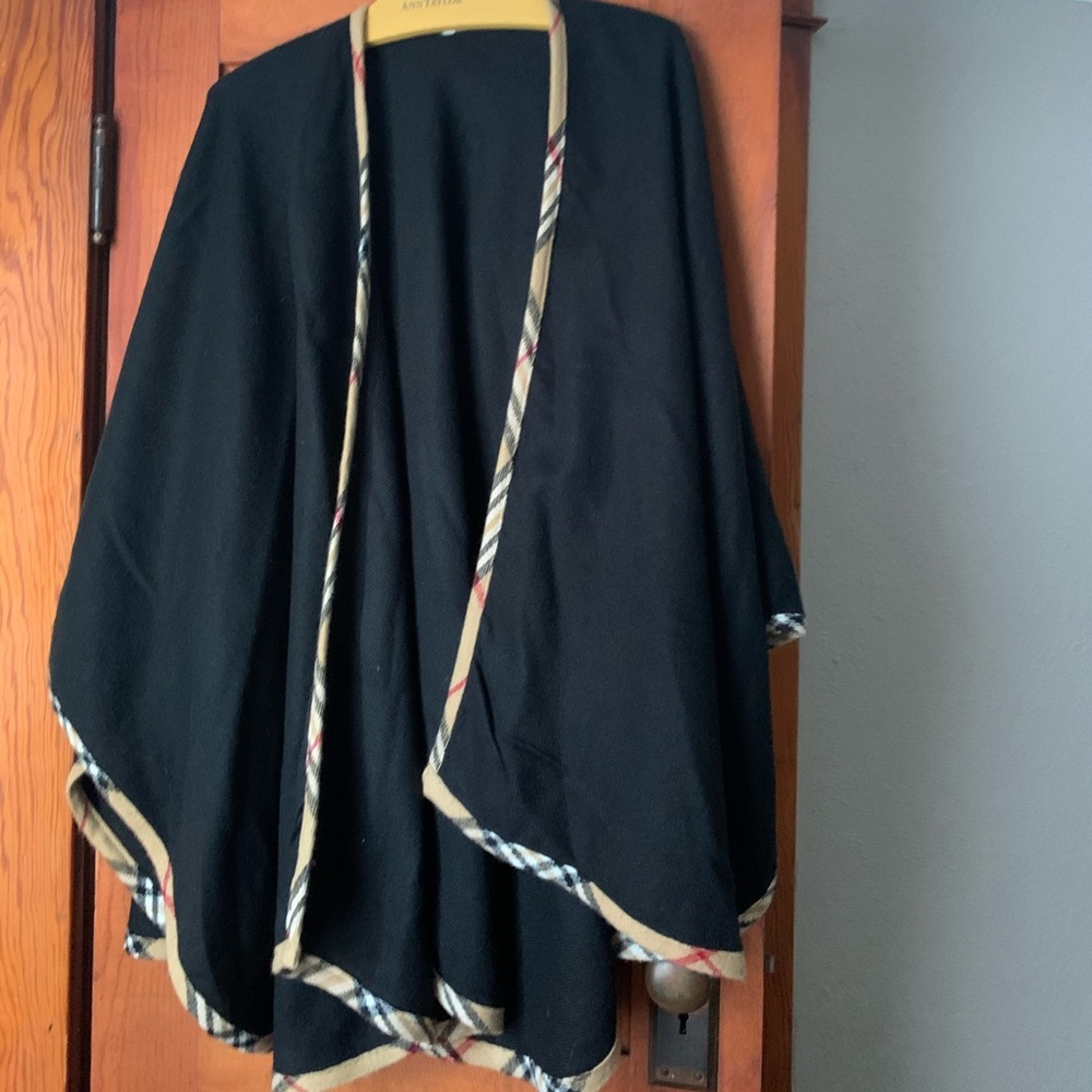 Faux Burberry poncho!
